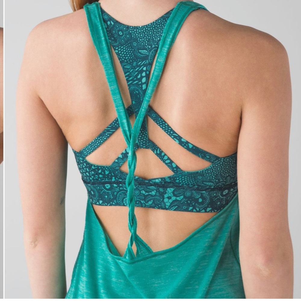 VEUC Lululemon Twist and Toil Tank Bali breeze size 6